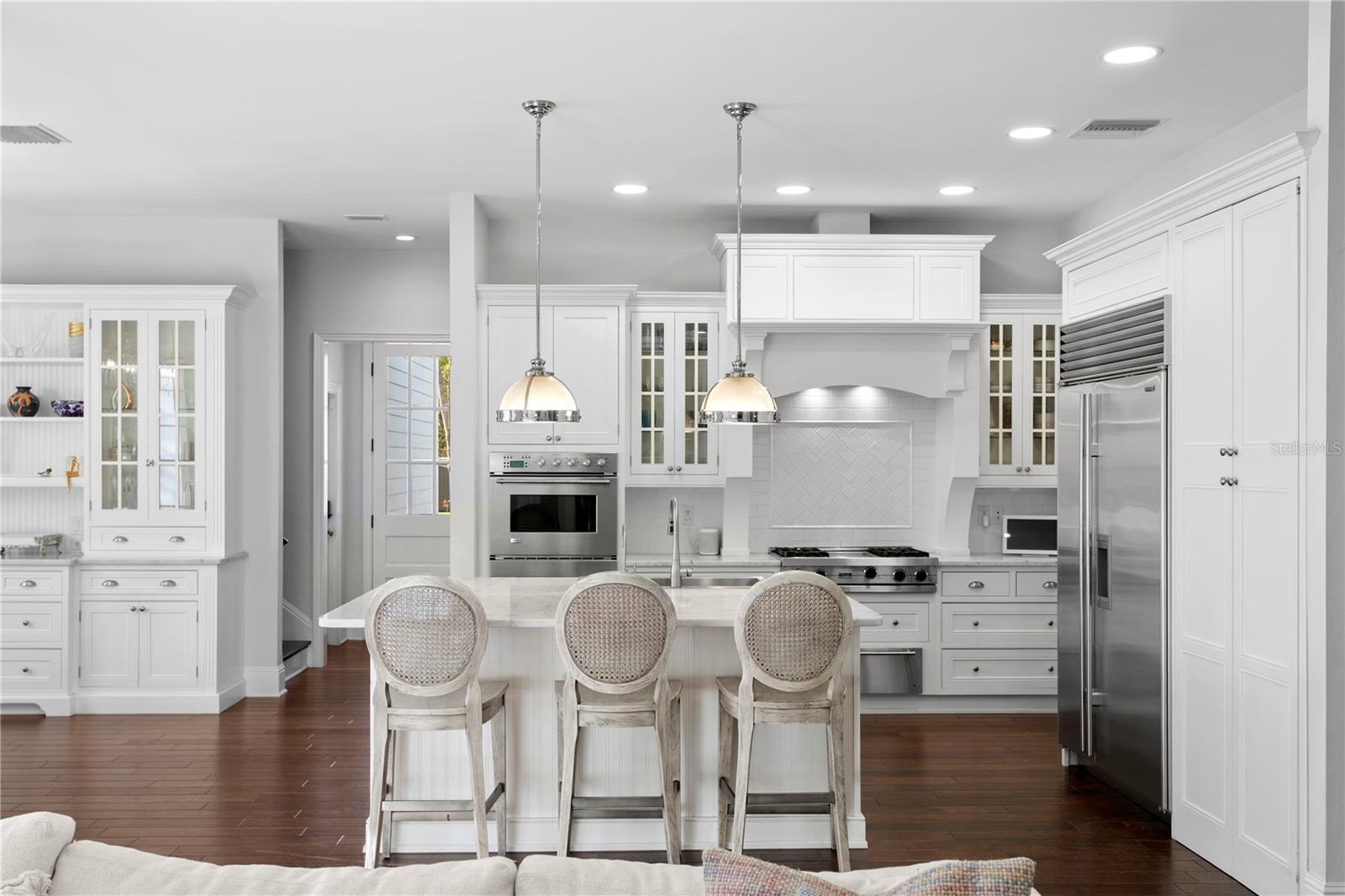 Image 13 of 87 For 12 Treasure Drive