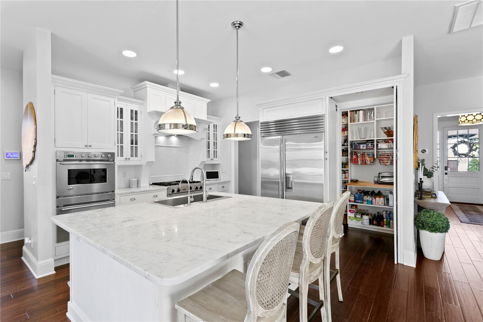 Image 14 of 87 For 12 Treasure Drive