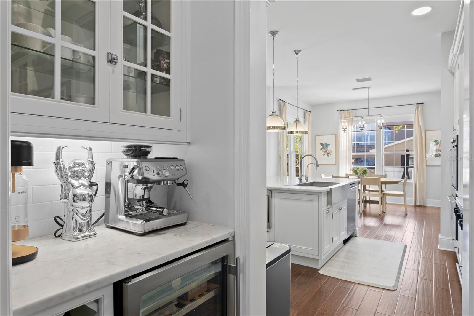 Image 24 of 87 For 12 Treasure Drive