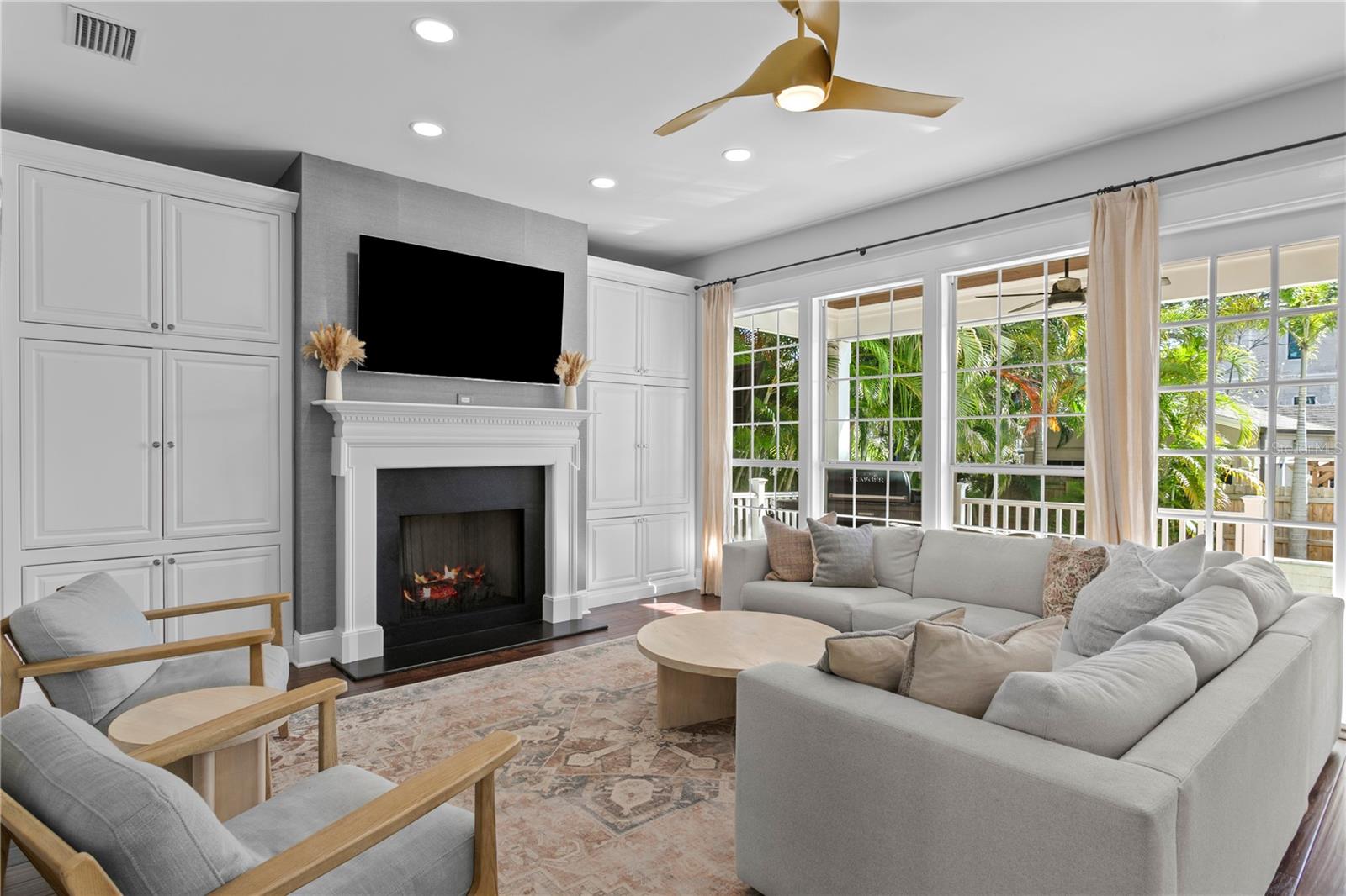 Image 26 of 87 For 12 Treasure Drive