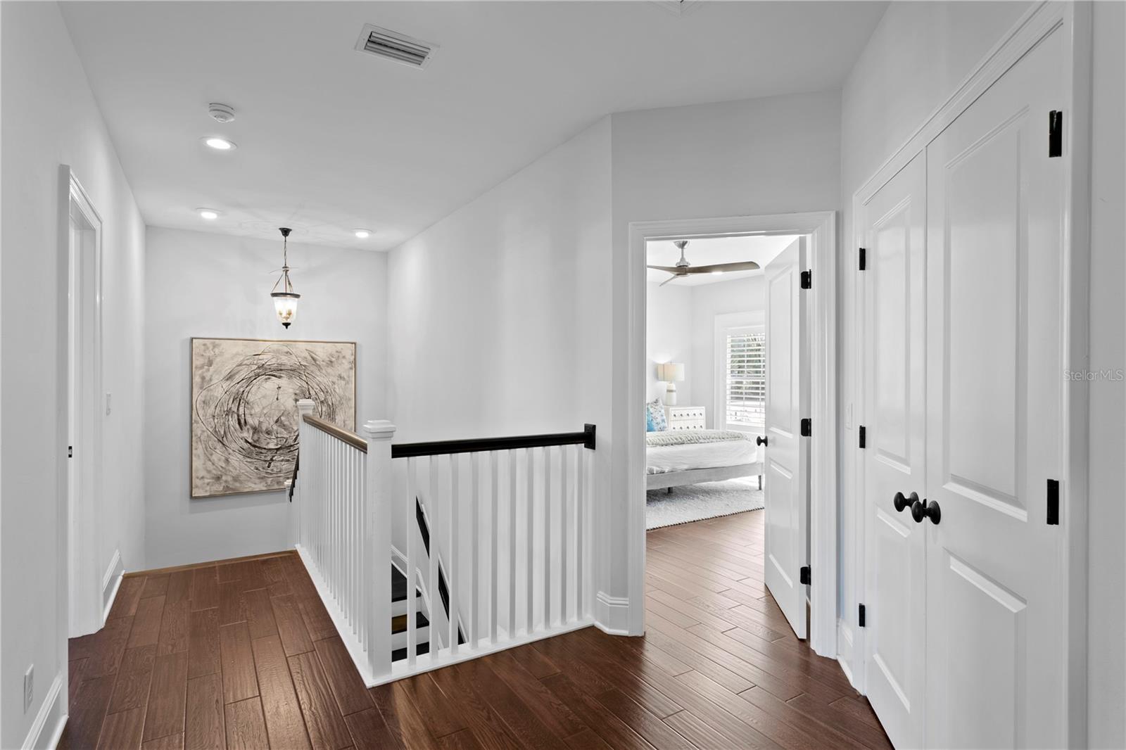 Image 36 of 87 For 12 Treasure Drive