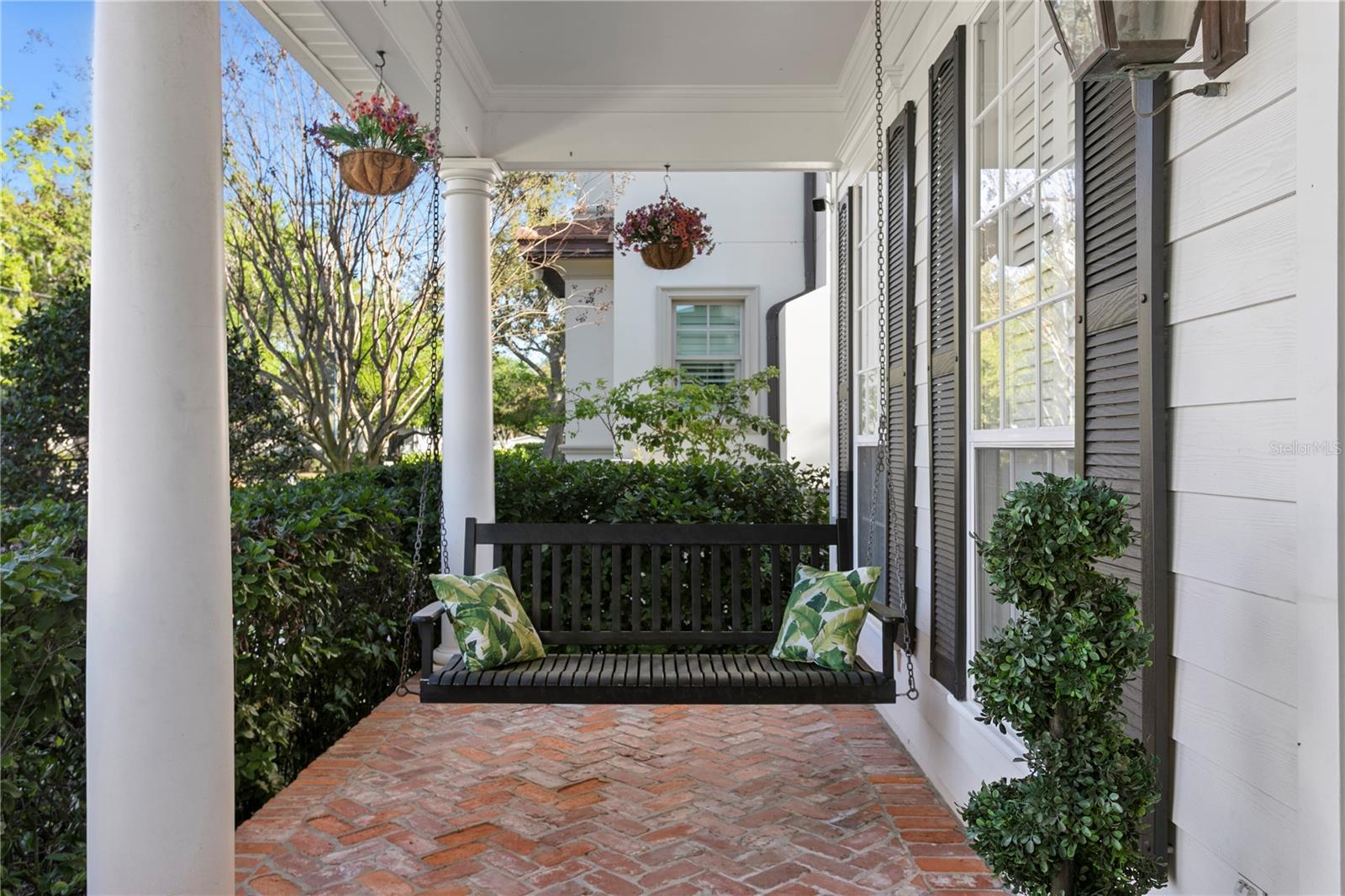 Image 4 of 87 For 12 Treasure Drive