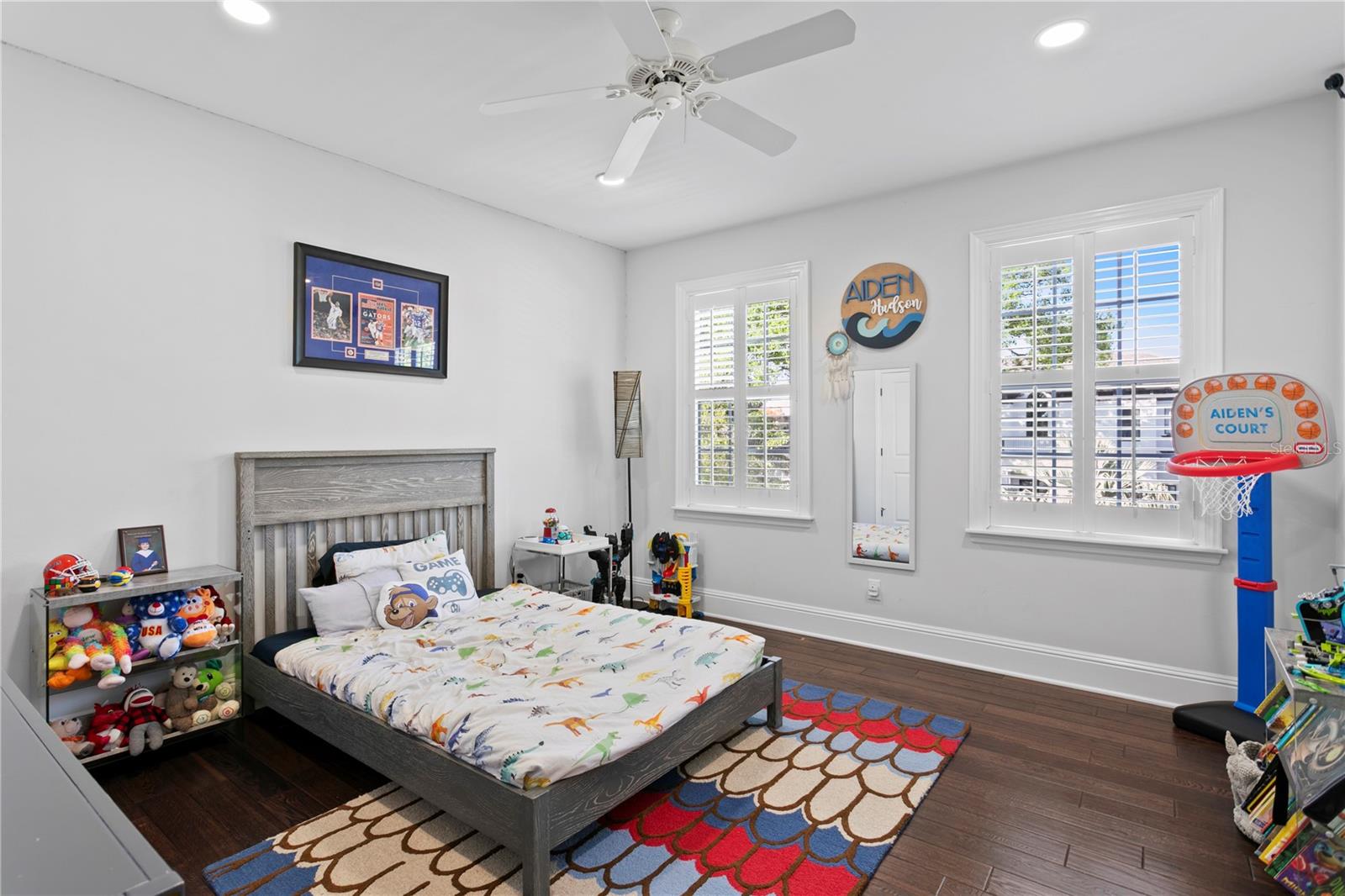 Image 47 of 87 For 12 Treasure Drive