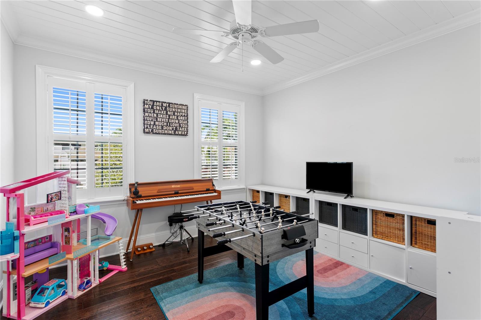 Image 49 of 87 For 12 Treasure Drive