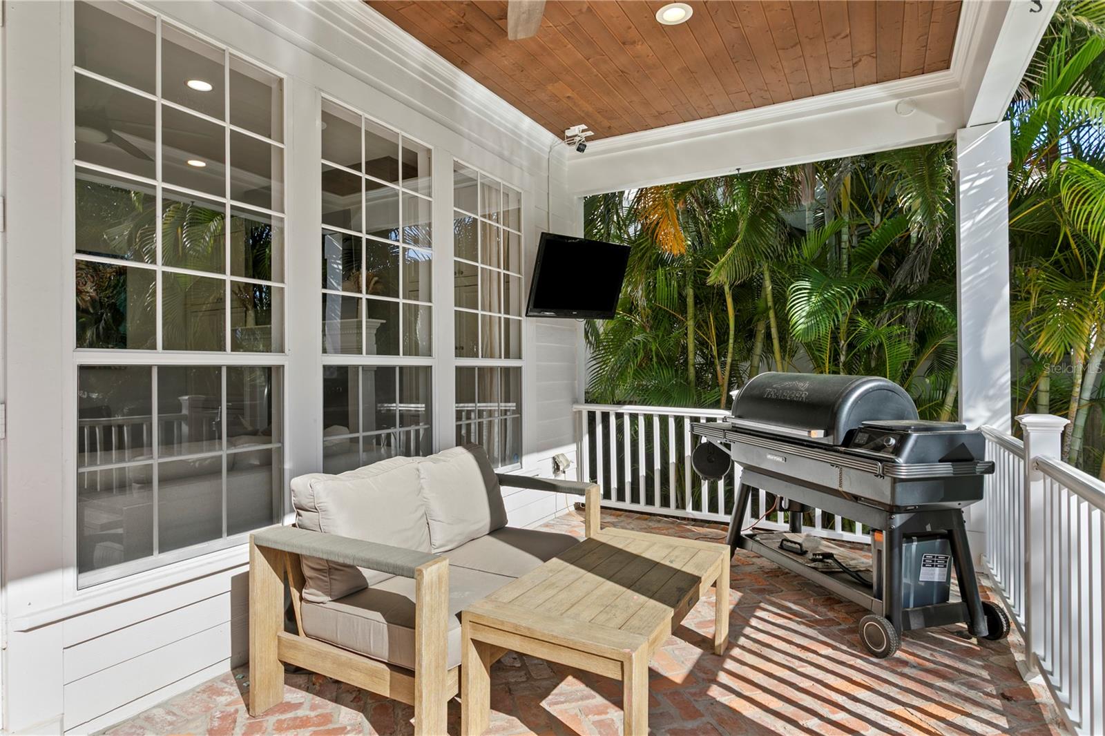 Image 58 of 87 For 12 Treasure Drive