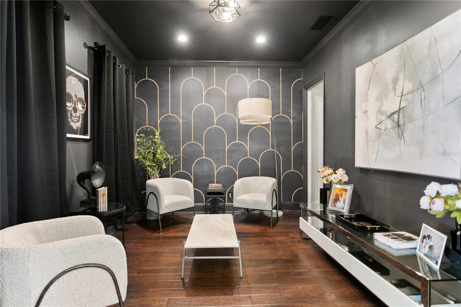 Image 7 of 87 For 12 Treasure Drive