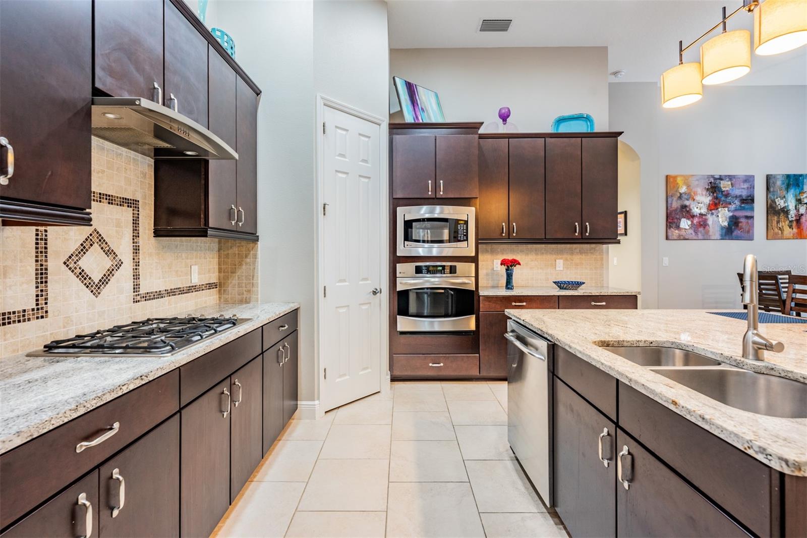 Image 21 of 69 For 19420 Autumn Chase Court