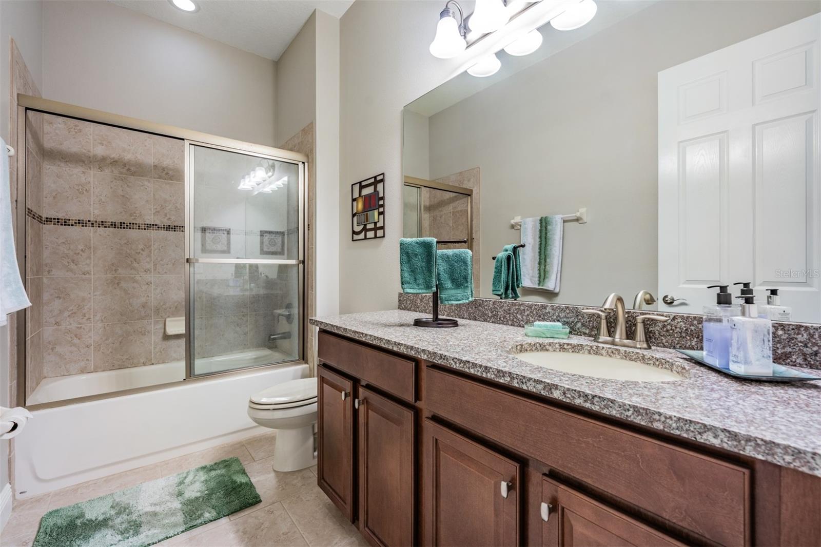 Image 34 of 69 For 19420 Autumn Chase Court