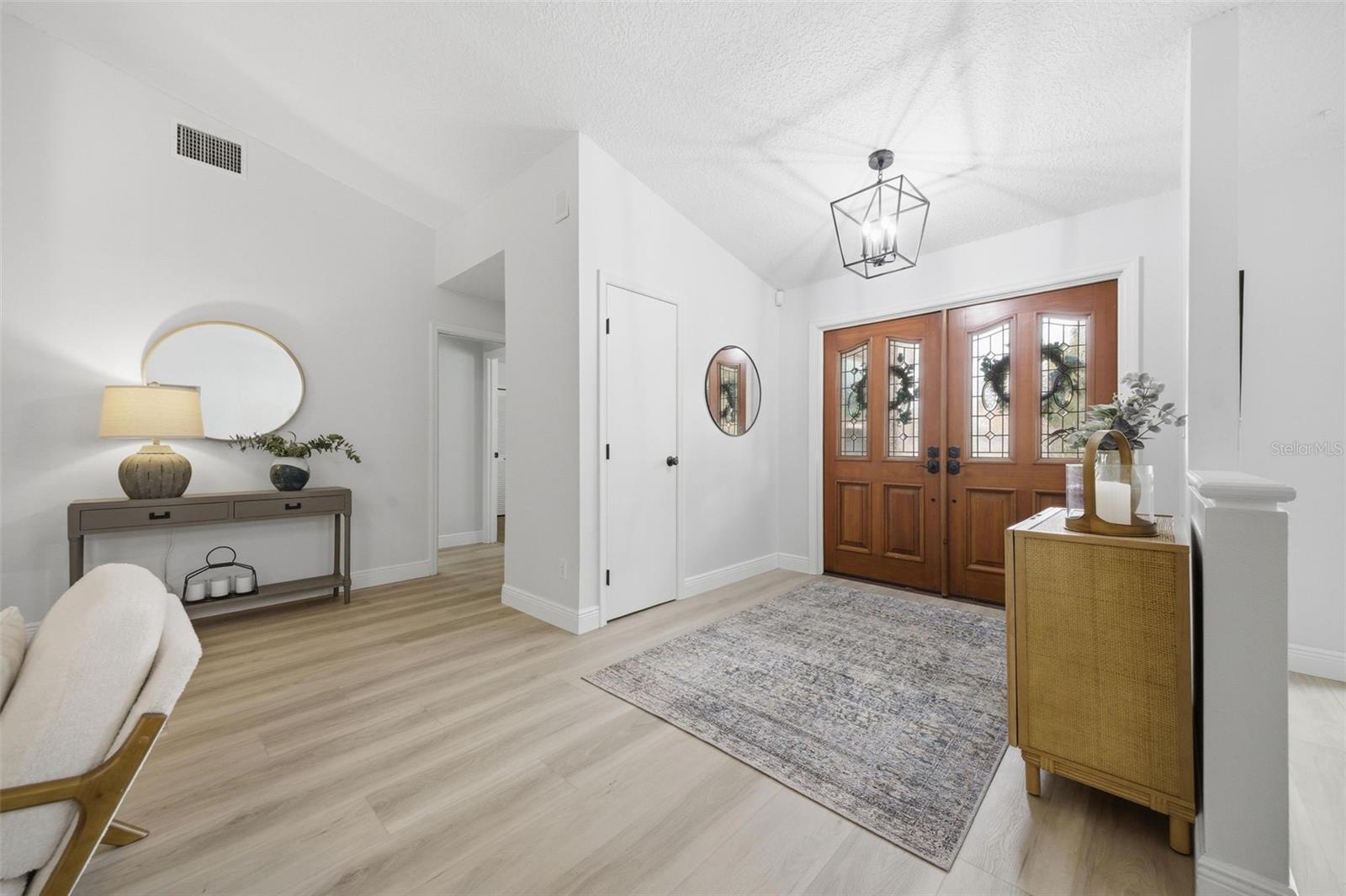 Image 11 of 62 For 465 Holly Hill Road