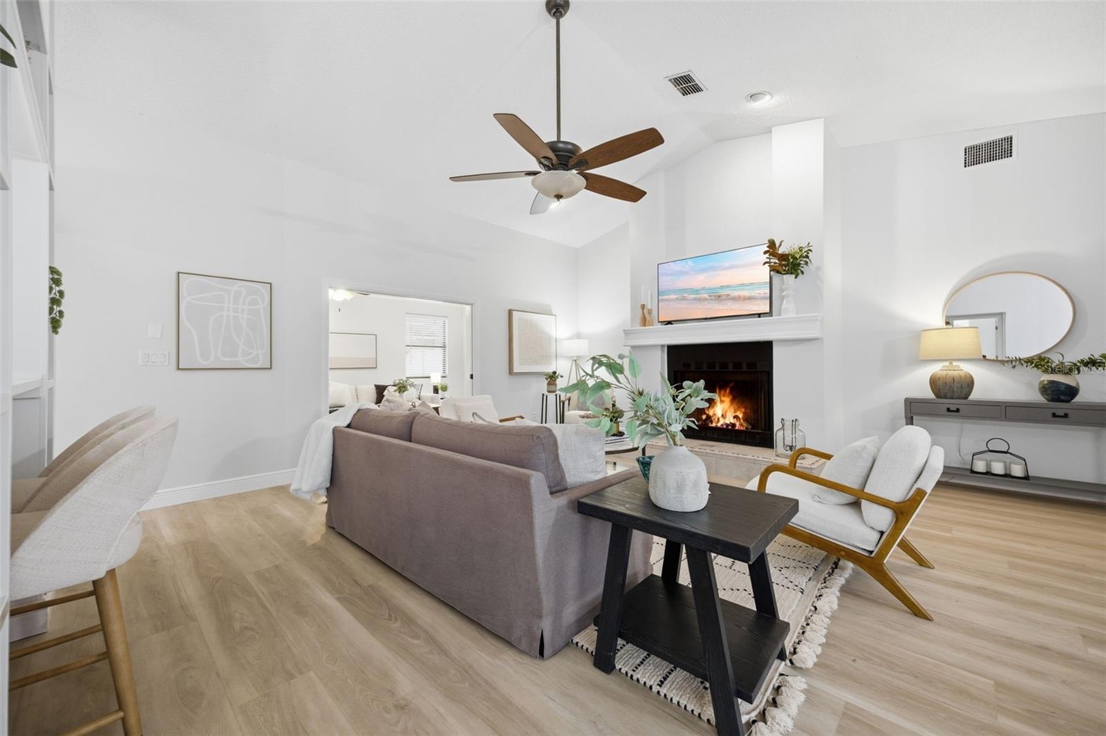 Image 13 of 62 For 465 Holly Hill Road