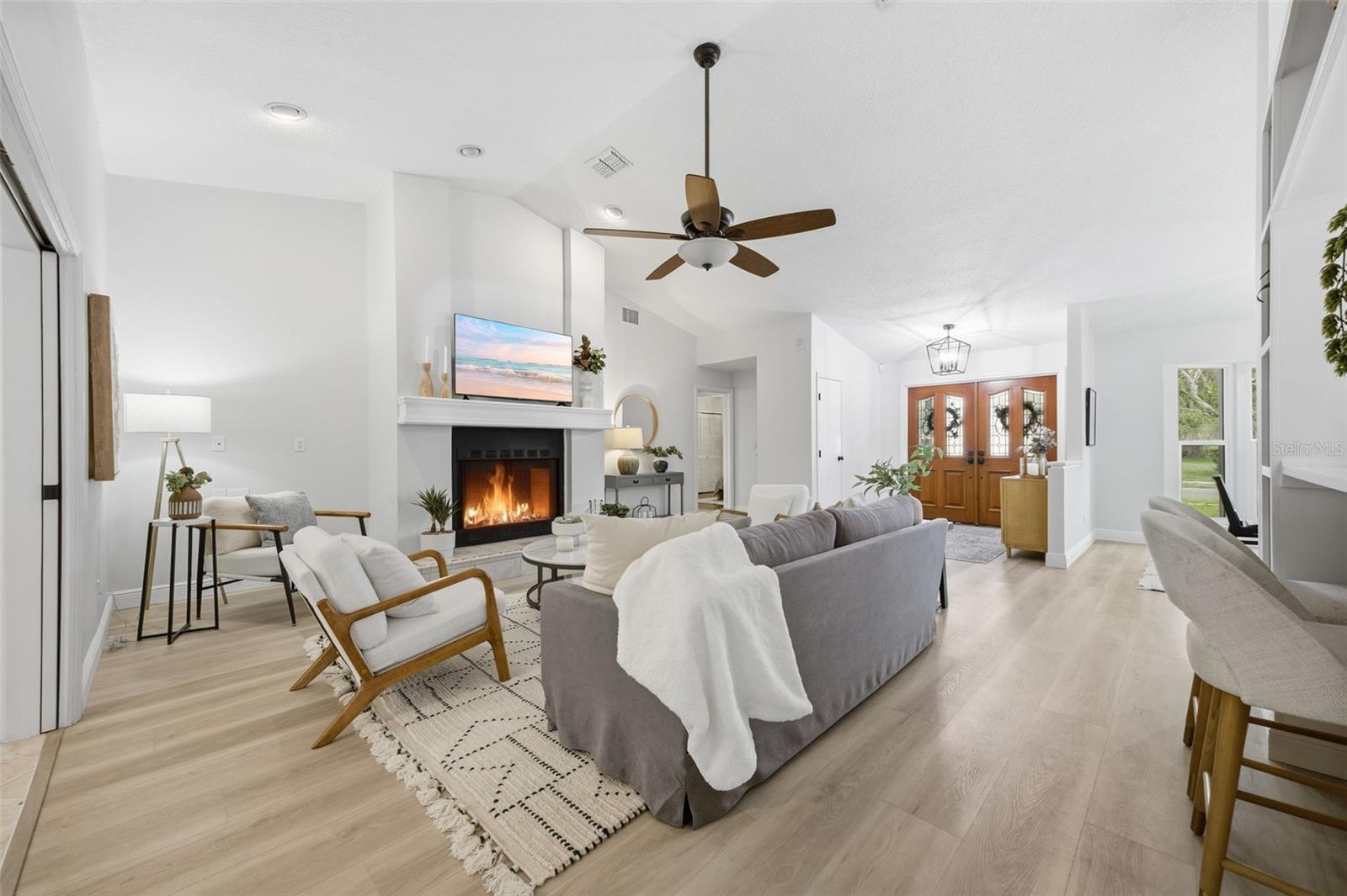 Image 14 of 62 For 465 Holly Hill Road