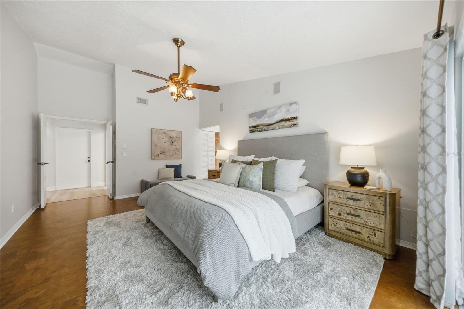 Image 19 of 62 For 465 Holly Hill Road