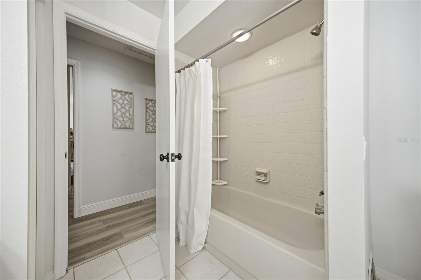 Image 30 of 62 For 465 Holly Hill Road