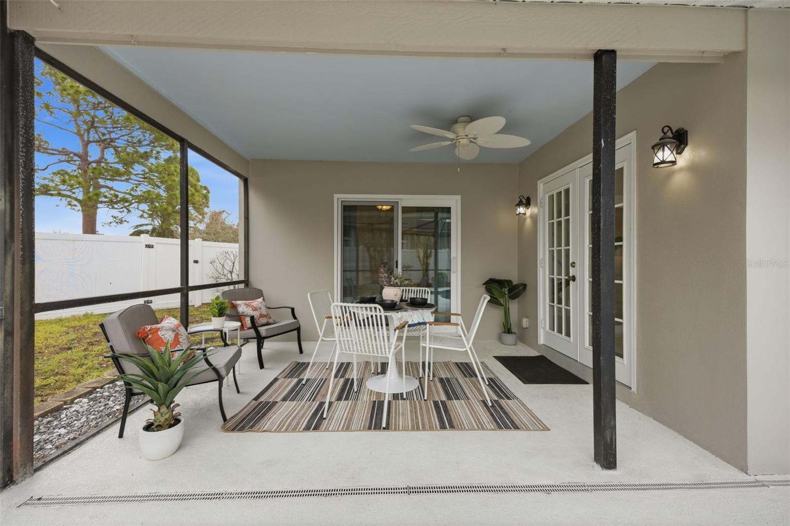 Image 36 of 62 For 465 Holly Hill Road