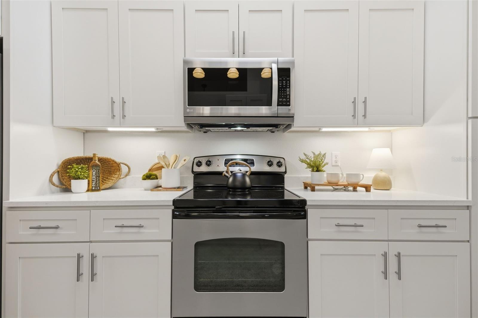 Image 9 of 62 For 465 Holly Hill Road