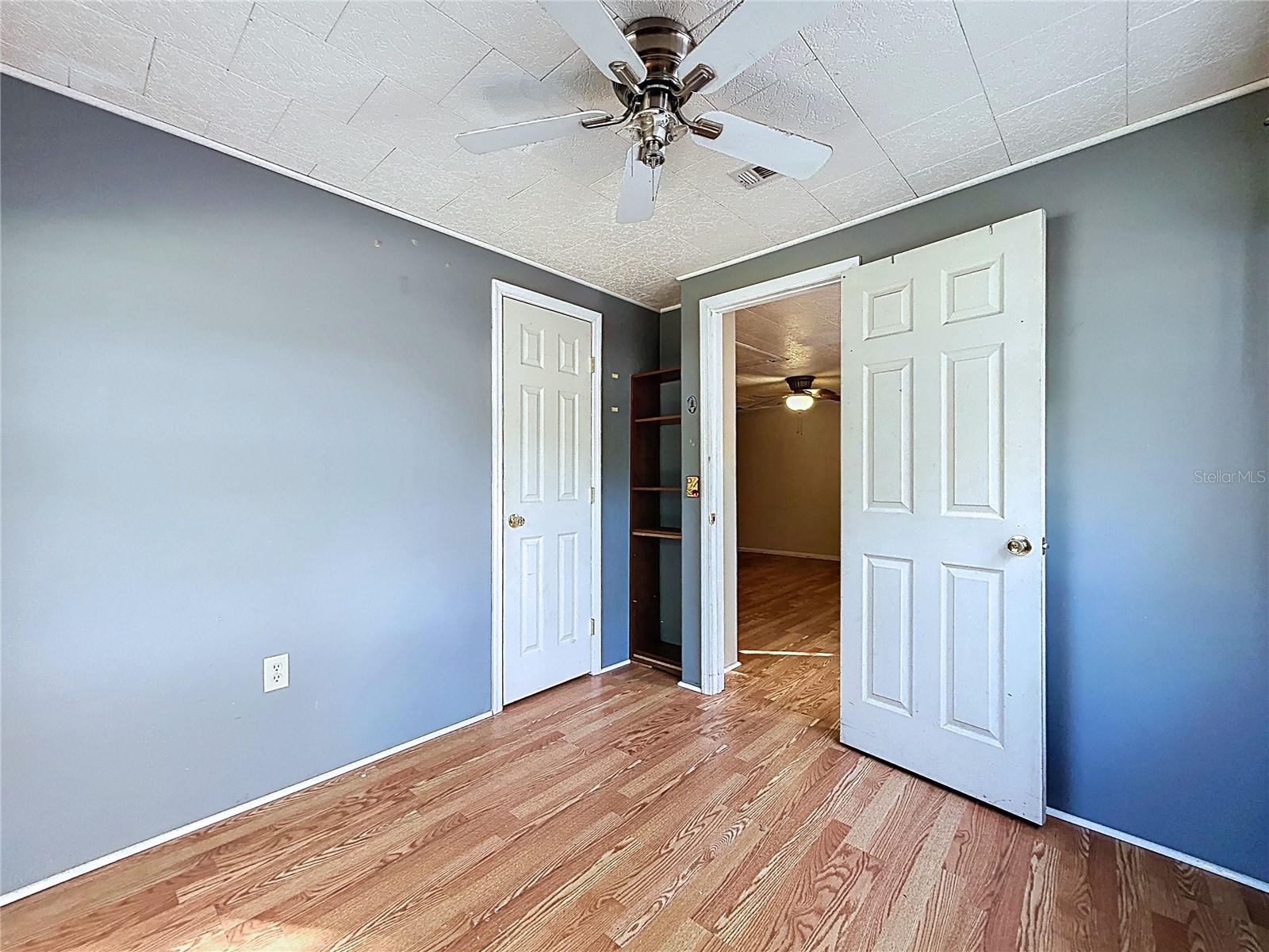 Image 13 of 60 For 17902 Burnside Road