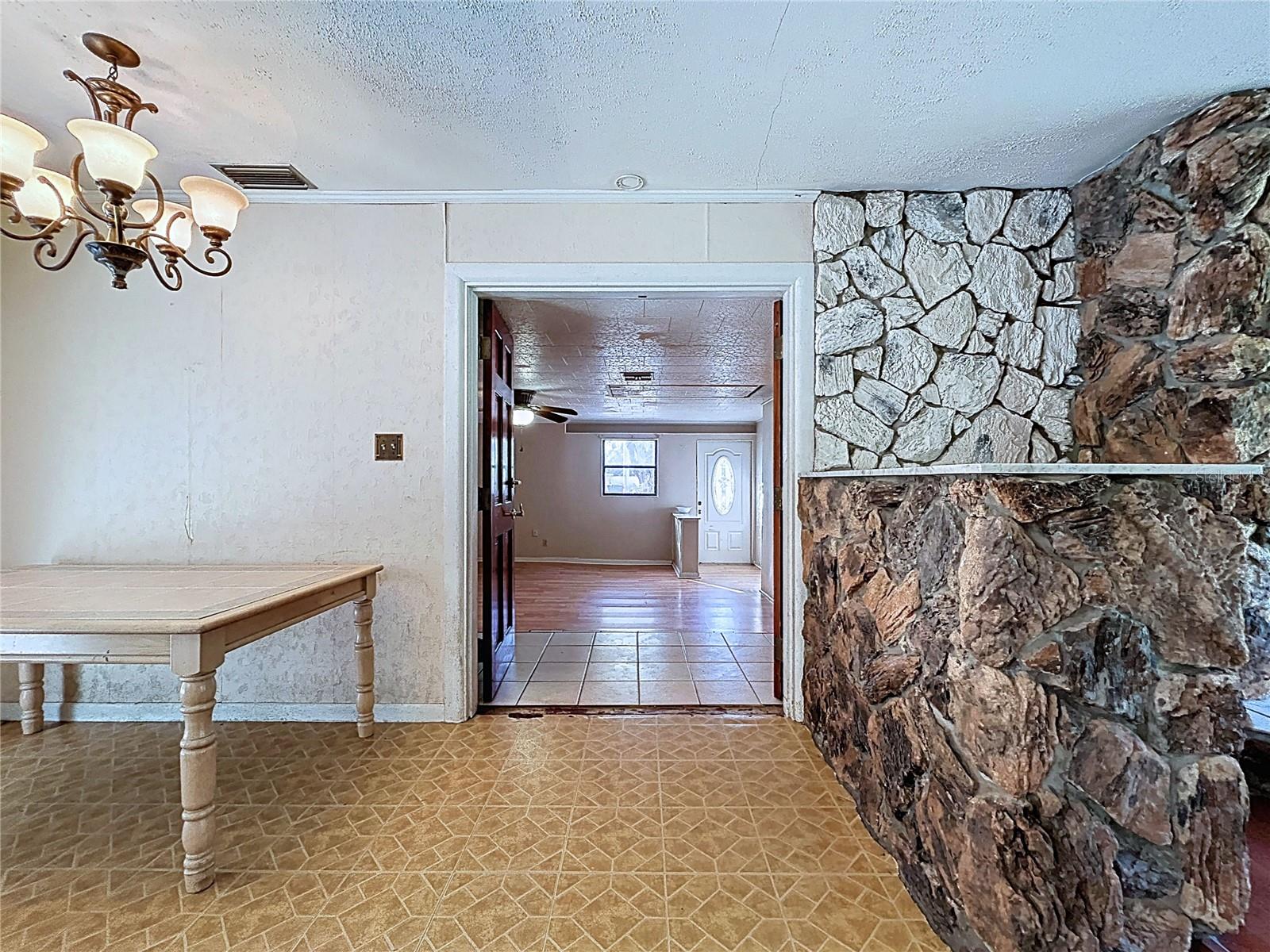 Image 16 of 60 For 17902 Burnside Road