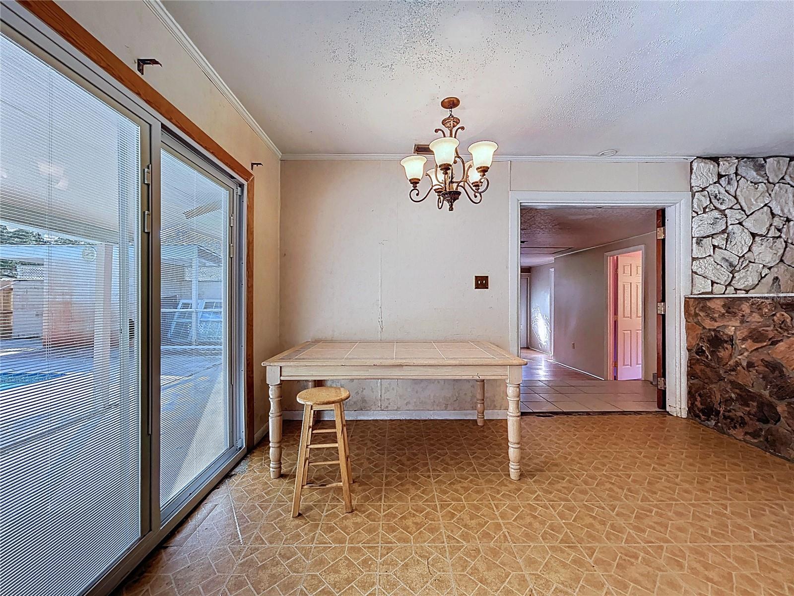 Image 23 of 60 For 17902 Burnside Road