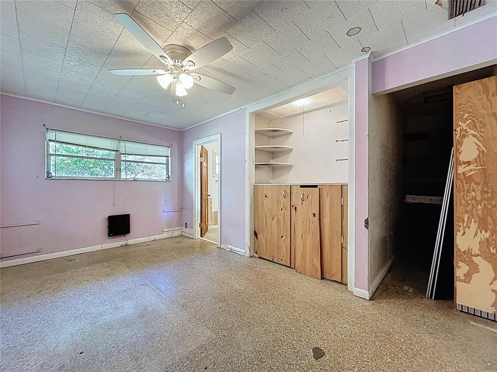 Image 33 of 60 For 17902 Burnside Road