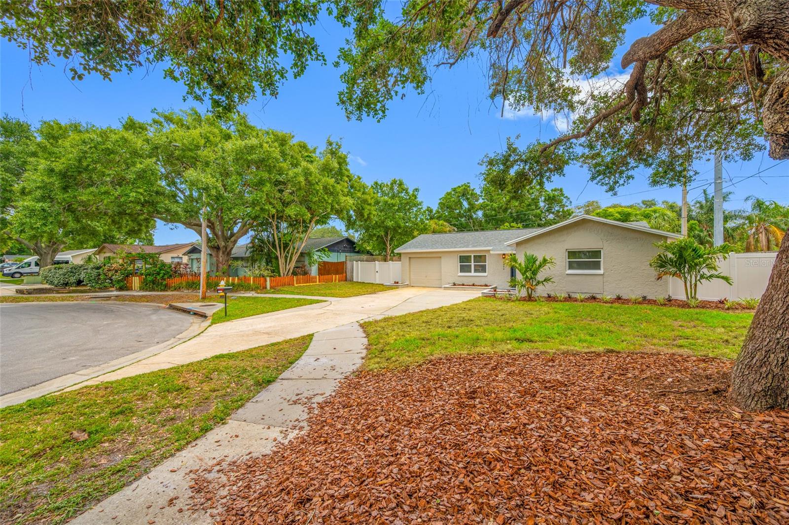 Image 3 of 68 For 1549 Huntington Lane