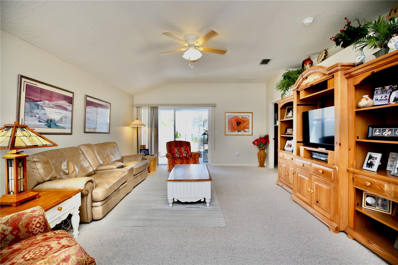 Image 21 of 38 For 2753 Tanglewylde Drive
