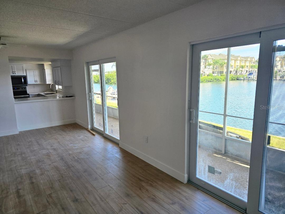 Image 6 of 23 For 8822 Bay Pointe Drive 104