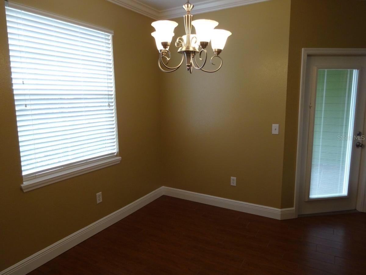 Image 11 of 38 For 1810 Palm Avenue 2302