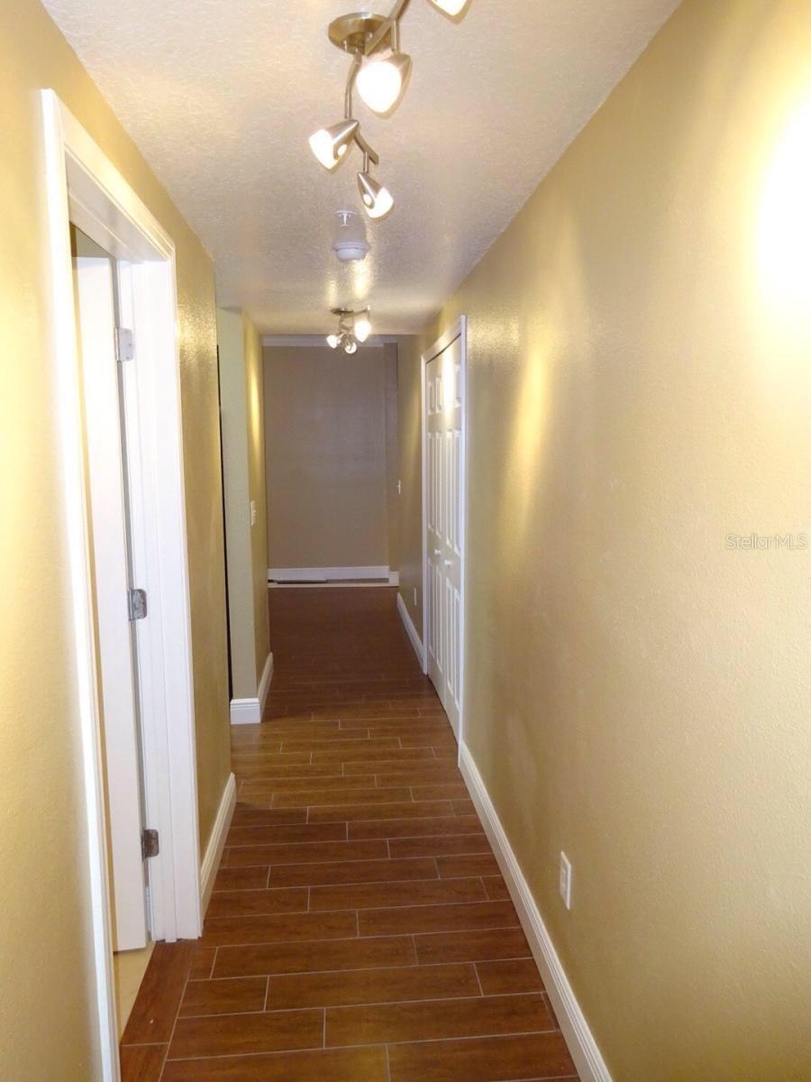 Image 21 of 38 For 1810 Palm Avenue 2302