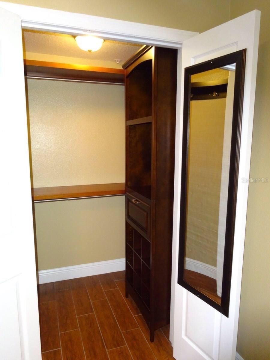 Image 22 of 38 For 1810 Palm Avenue 2302