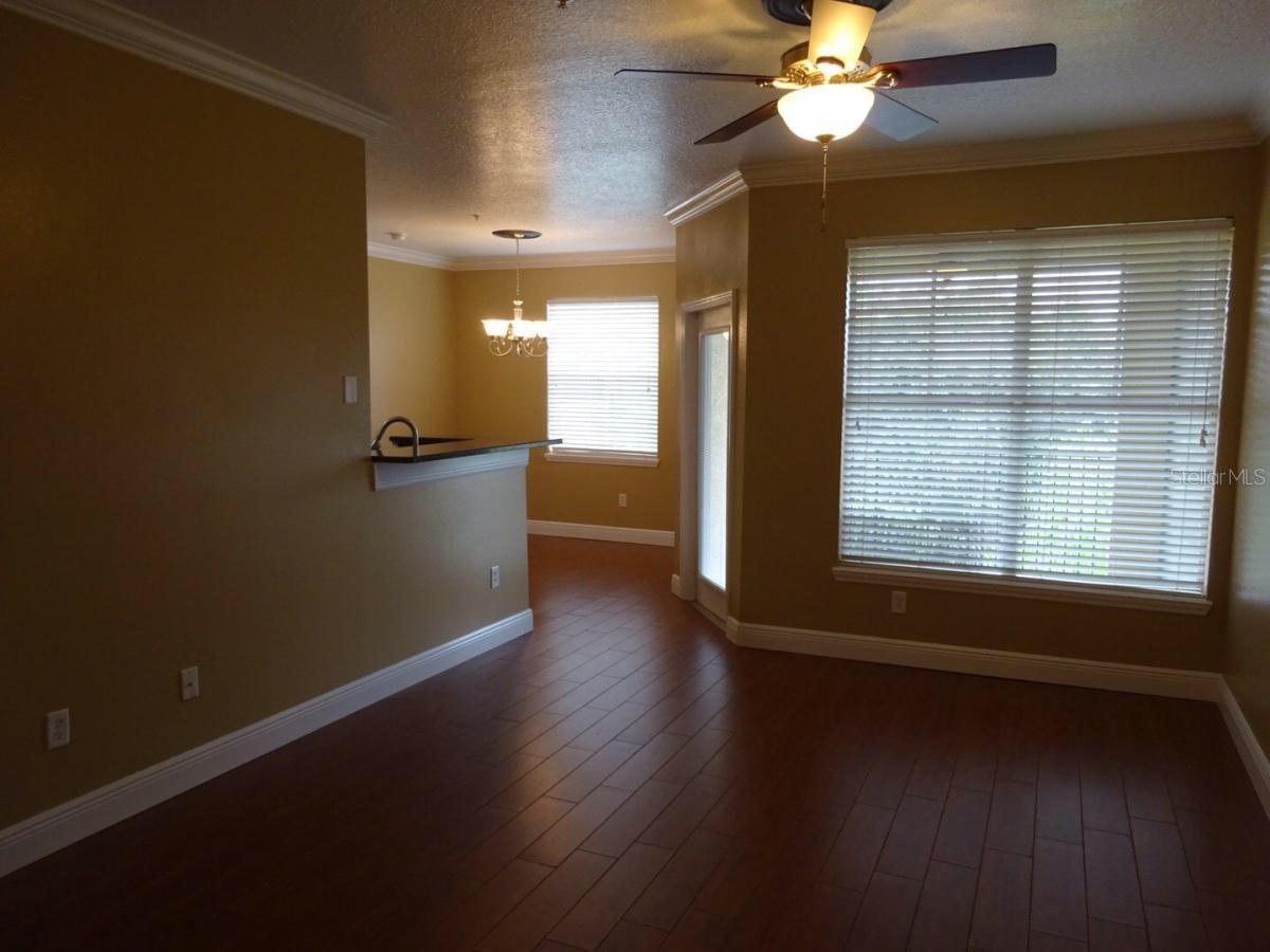 Image 24 of 38 For 1810 Palm Avenue 2302