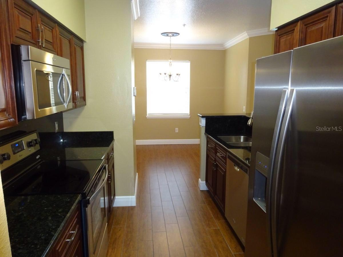 Image 27 of 38 For 1810 Palm Avenue 2302