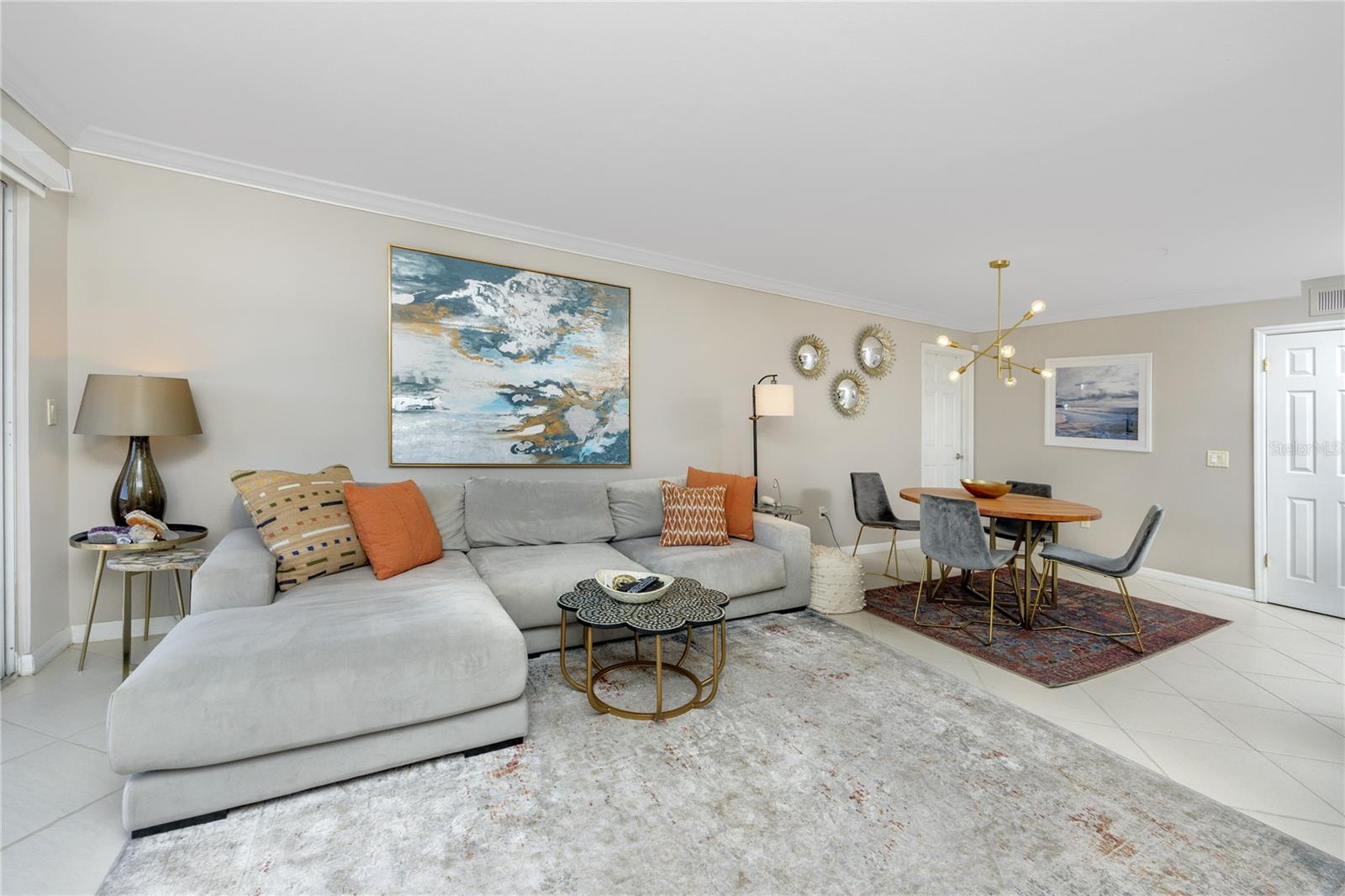 Image 14 of 51 For 2400 Feather Sound Drive 1236