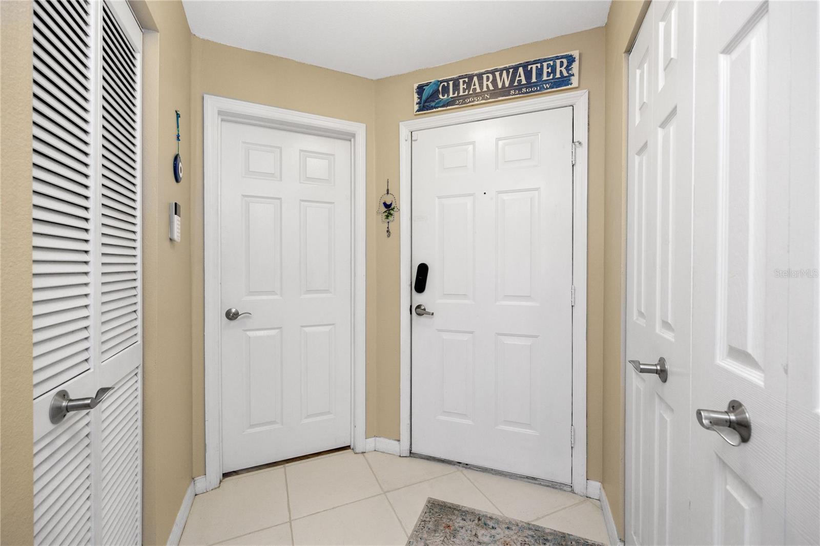 Image 16 of 51 For 2400 Feather Sound Drive 1236