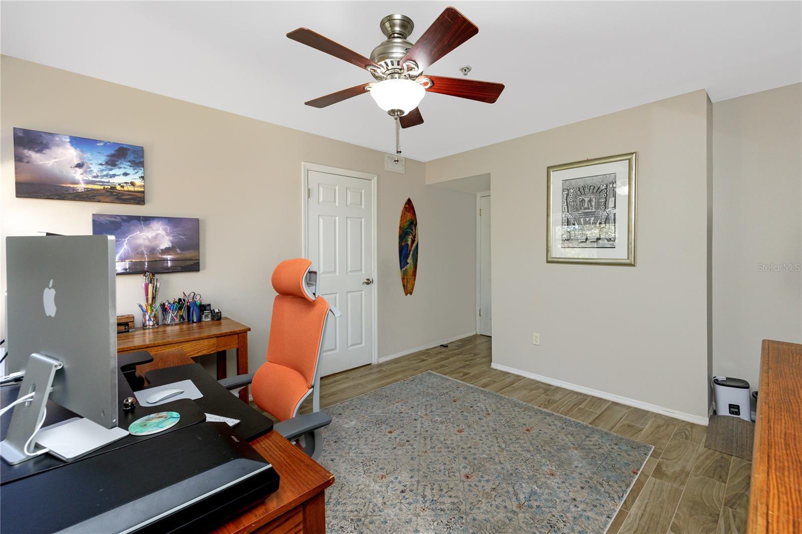 Image 23 of 51 For 2400 Feather Sound Drive 1236