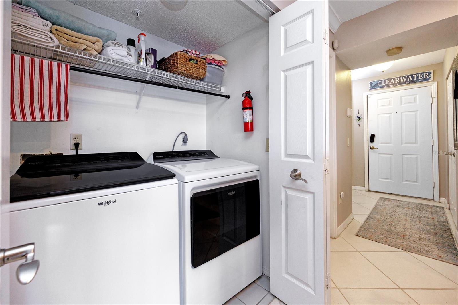 Image 29 of 51 For 2400 Feather Sound Drive 1236