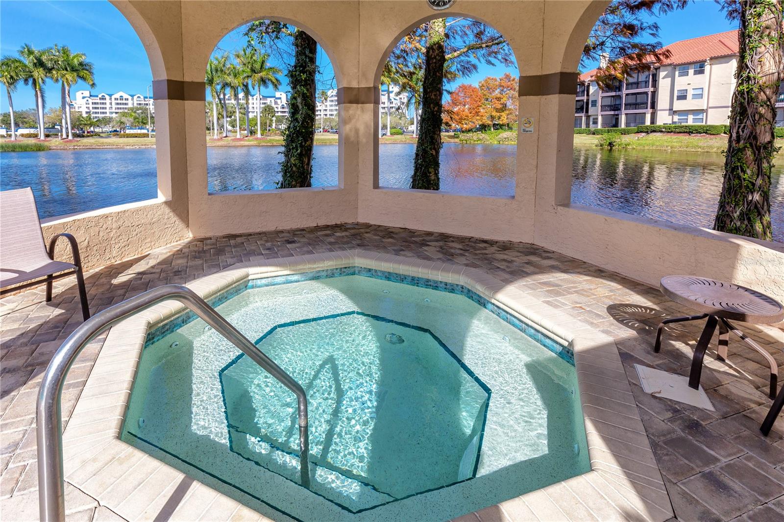 Image 39 of 51 For 2400 Feather Sound Drive 1236