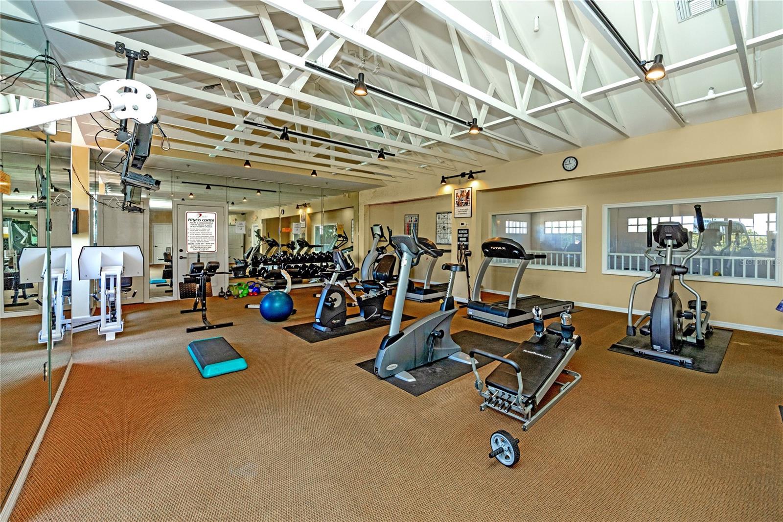 Image 43 of 51 For 2400 Feather Sound Drive 1236