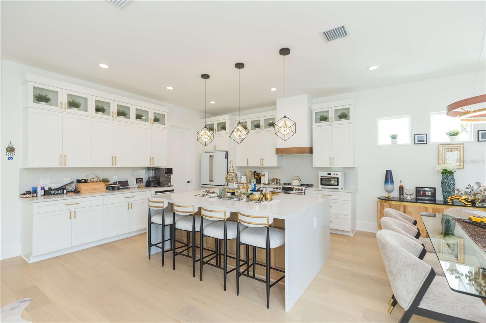 Image 23 of 75 For 1304 Arch Street