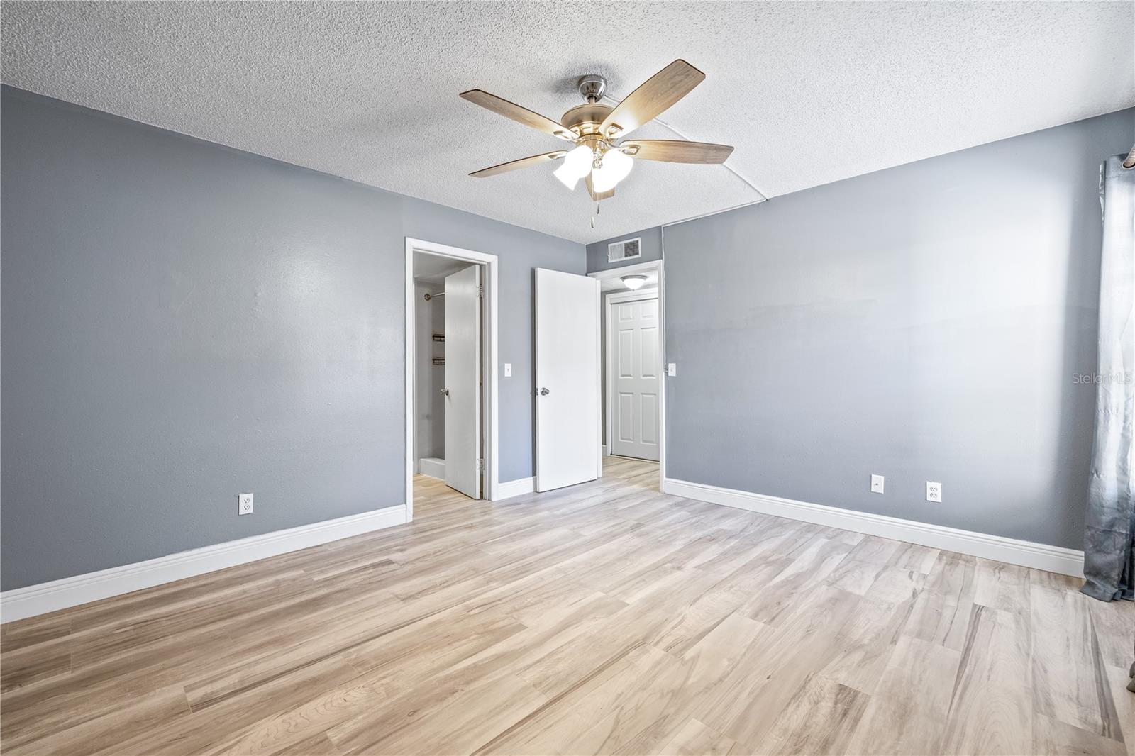 Image 15 of 26 For 5169 Puritan Circle