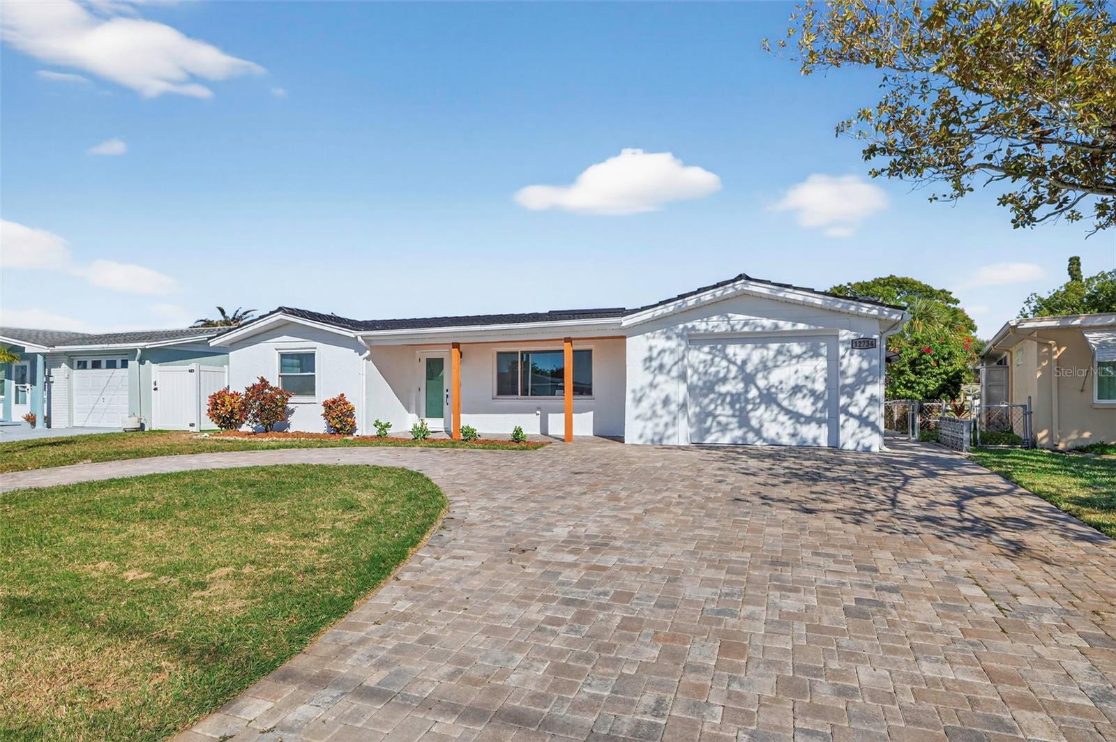 Listing photo id 27 for 12734 2nd Isle