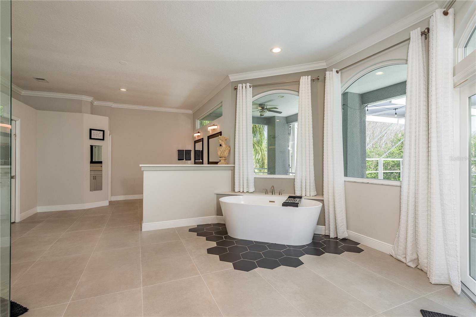 Image 23 of 57 For 4010 Executive Drive