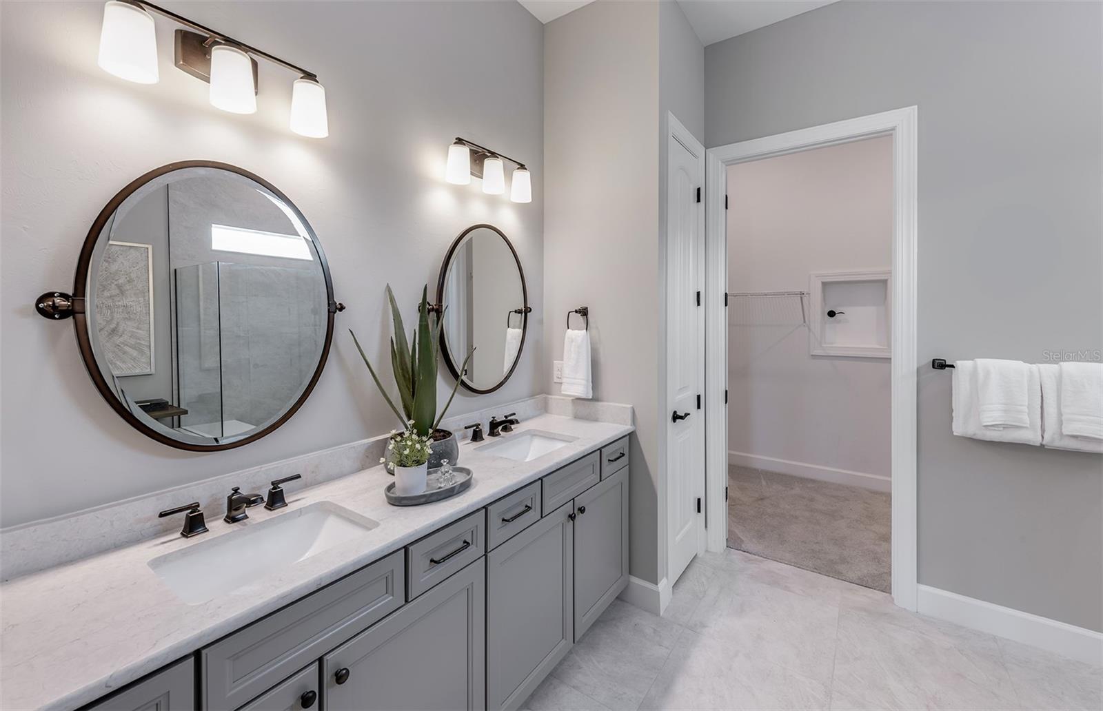 Image 22 of 25 For 26700 Sandy Breeze Drive