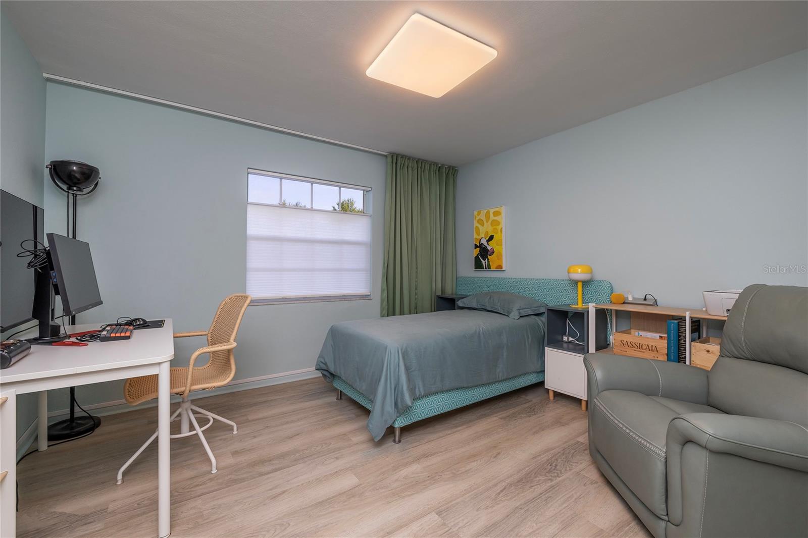 Image 16 of 32 For 200 Glennes Lane 111