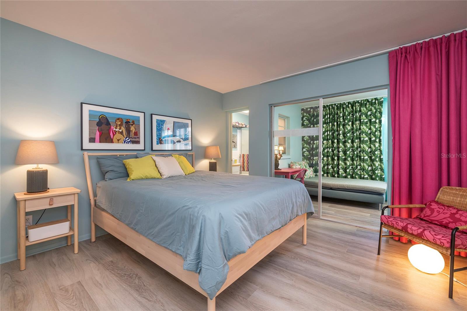 Image 18 of 32 For 200 Glennes Lane 111