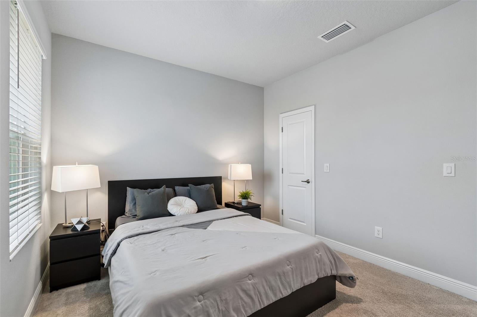 Image 33 of 55 For 3920 Lemon Street