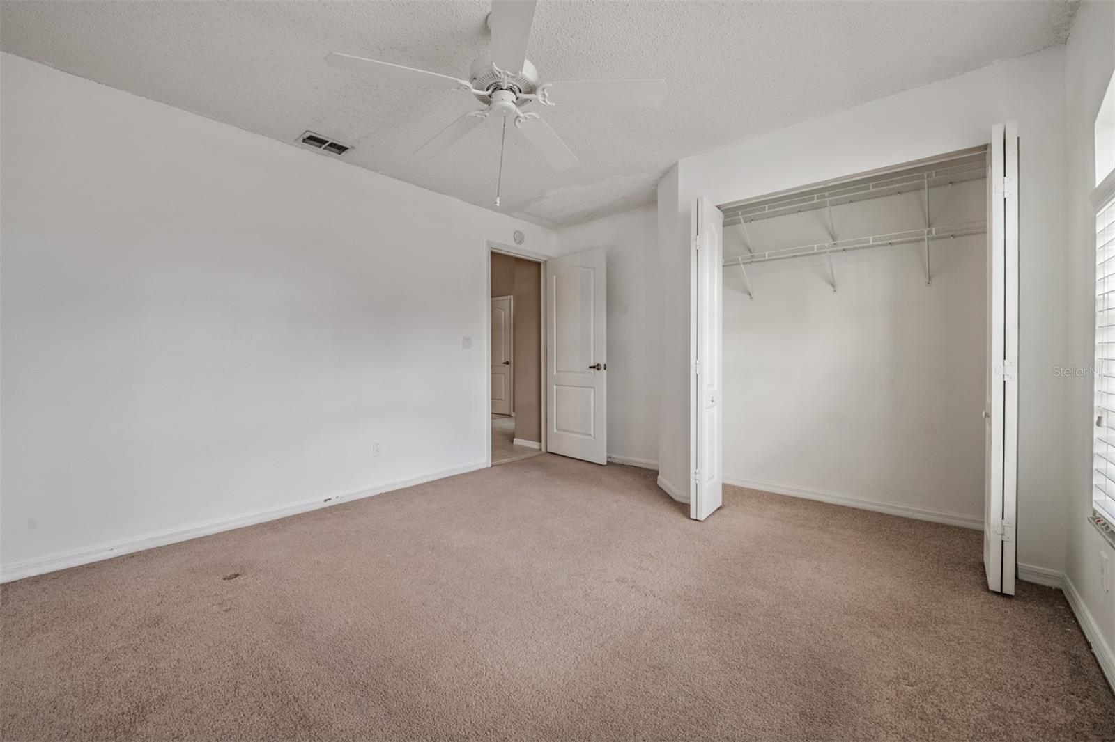 Image 13 of 59 For 920 Villeroy Greens Drive