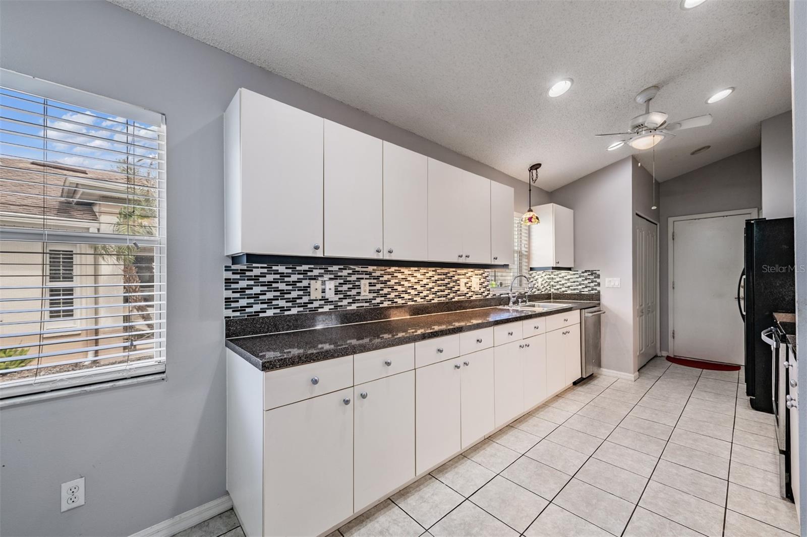 Image 30 of 59 For 920 Villeroy Greens Drive