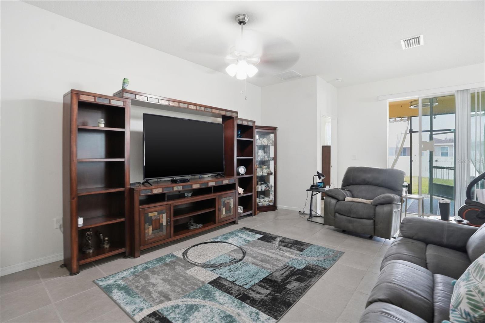 Image 12 of 36 For 13635 Hunting Creek Place