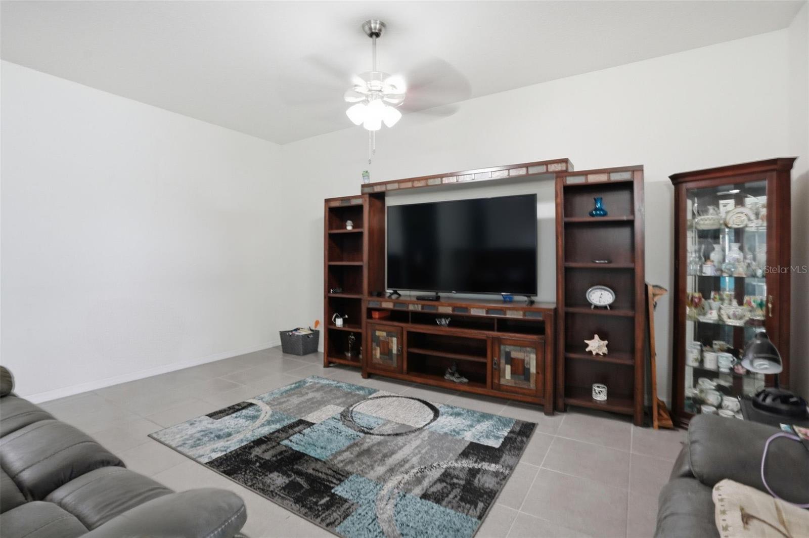 Image 13 of 36 For 13635 Hunting Creek Place