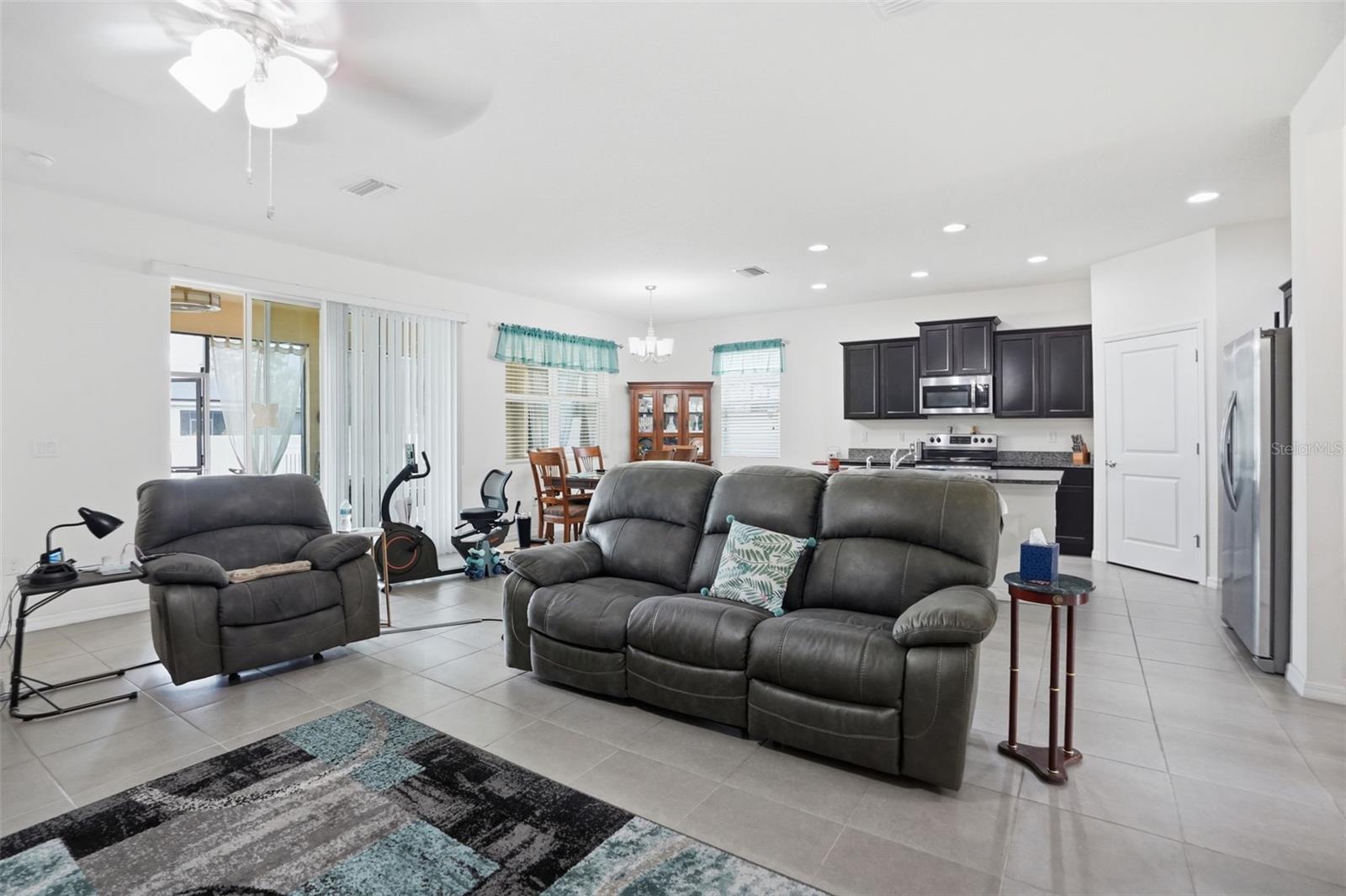 Image 14 of 36 For 13635 Hunting Creek Place